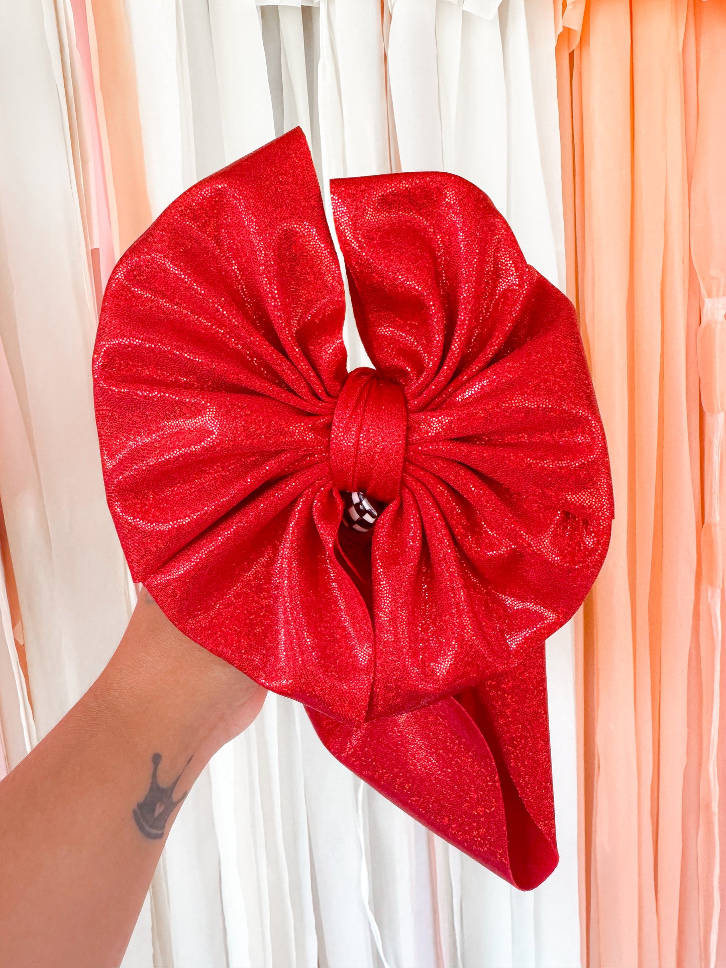 HOLO RED BOWS