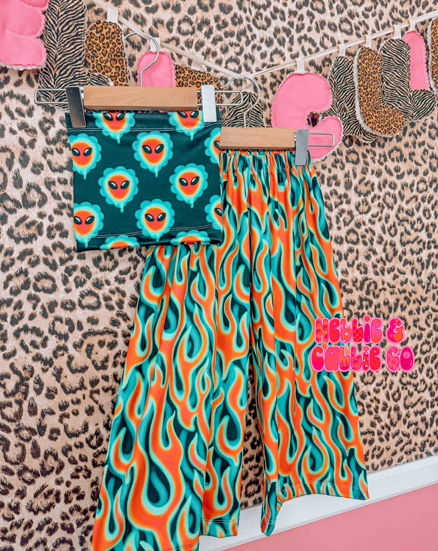 ALIEN VIBEZ 2PC SET (leave size in notes)
